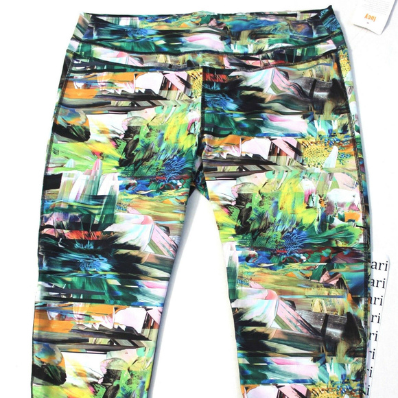 Lucy Studio Capri Blurred Floral - Picture 2 of 7